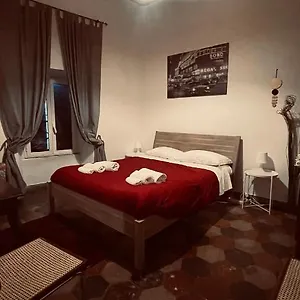 La Maison B8 , Roma Italia